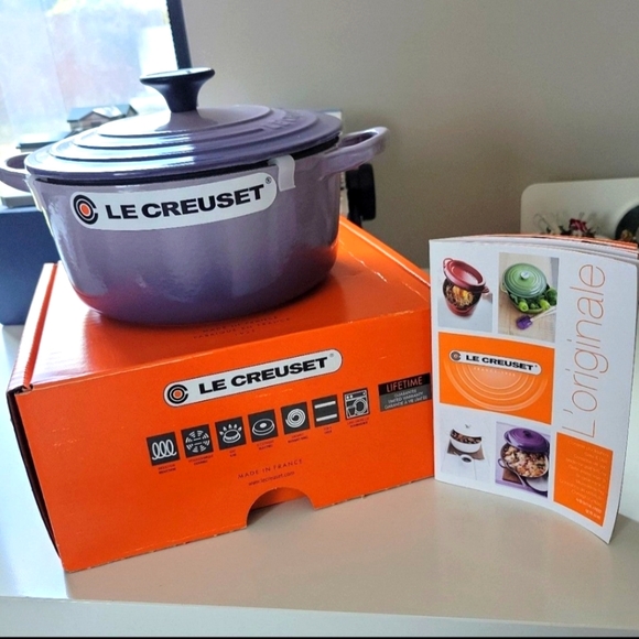 NIB Le Creuset 2QT round dutch oven in Provence / Blue Bell Purple - Picture 1 of 8